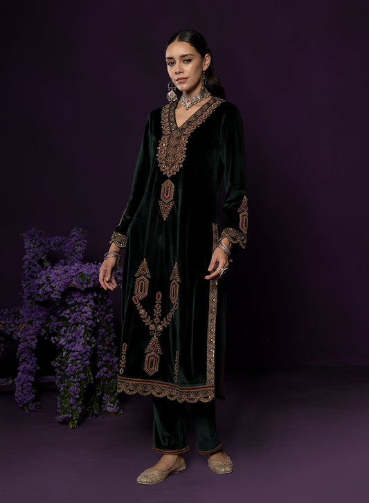 Koel Green Embroidered Velvet Suit Set with Banarasi Dupatta