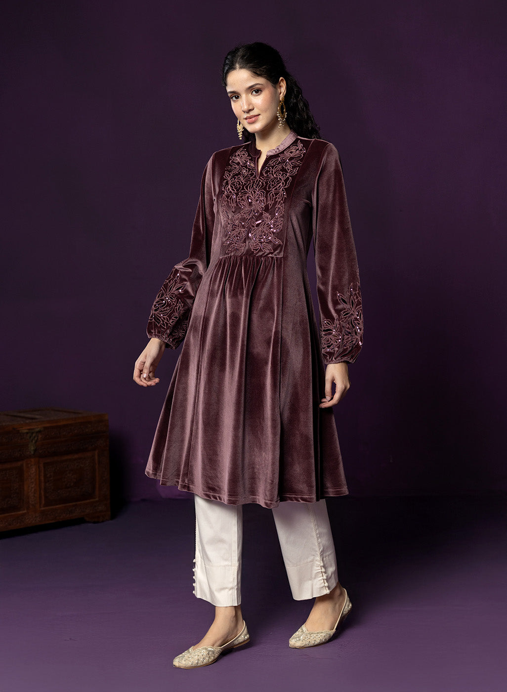 Marya Pink Self-Embroidered Velvet A-line Kurta