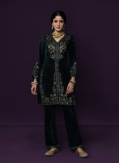 Paro Green Resham Embroidred Velvet Long Co-ord Set