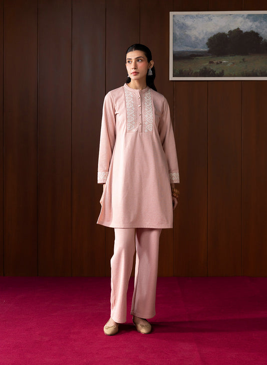 Inay Pink Embroidered Wool Straight Kurta