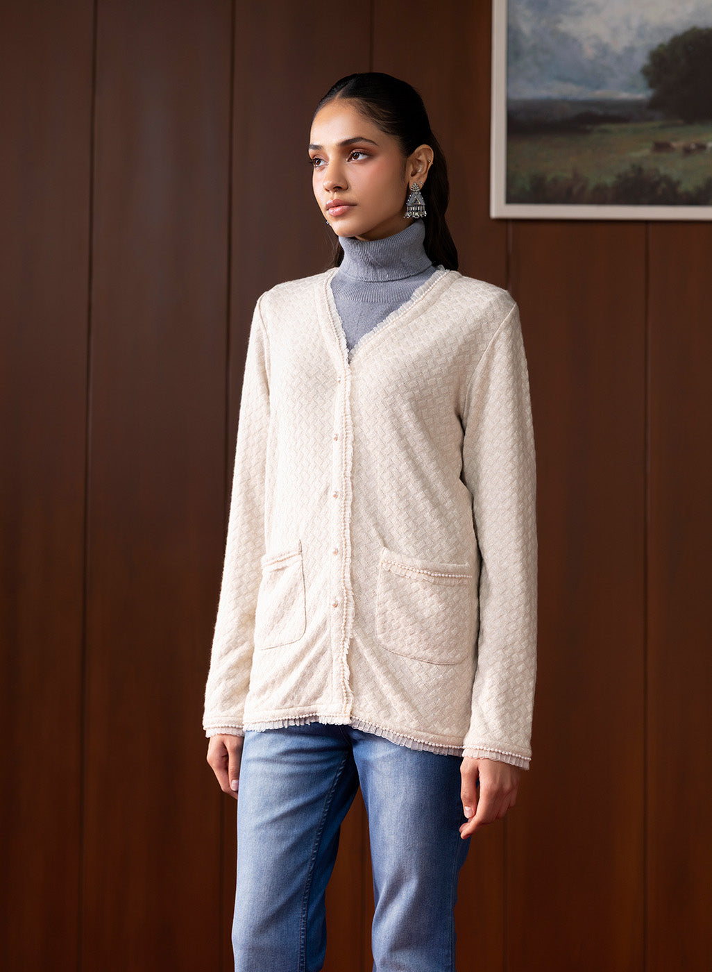 Sera Ivory Knitted Jacquard Monochrome Shrug