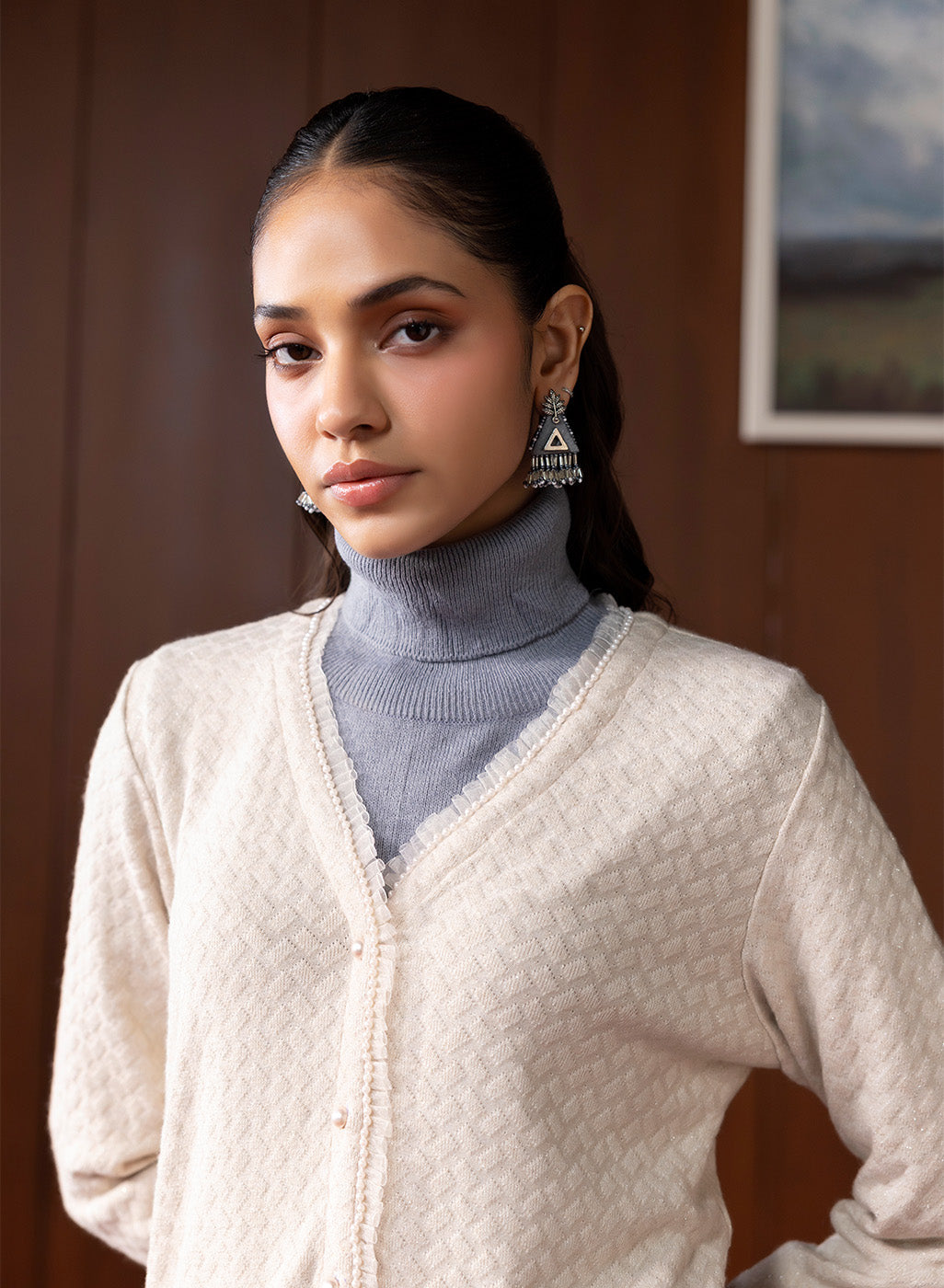 Sera Ivory Knitted Jacquard Monochrome Shrug